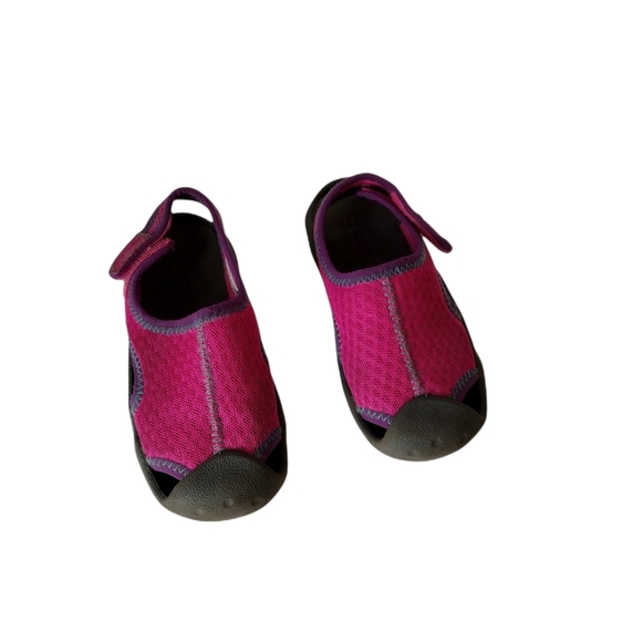 Crocs Magenta Swift water Sandal Size 10 - Picture 4 of 11